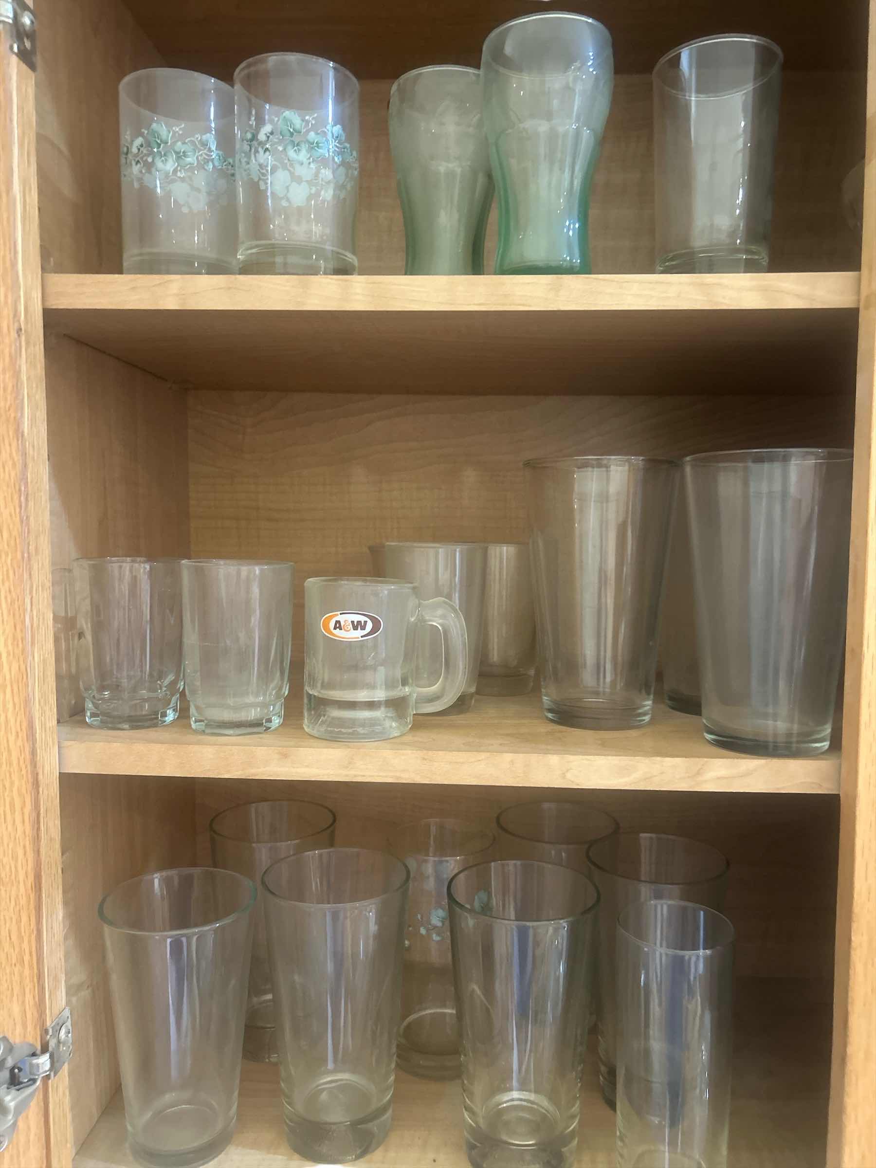 Photo 1 of 3 SHELVES - GLASSWARE