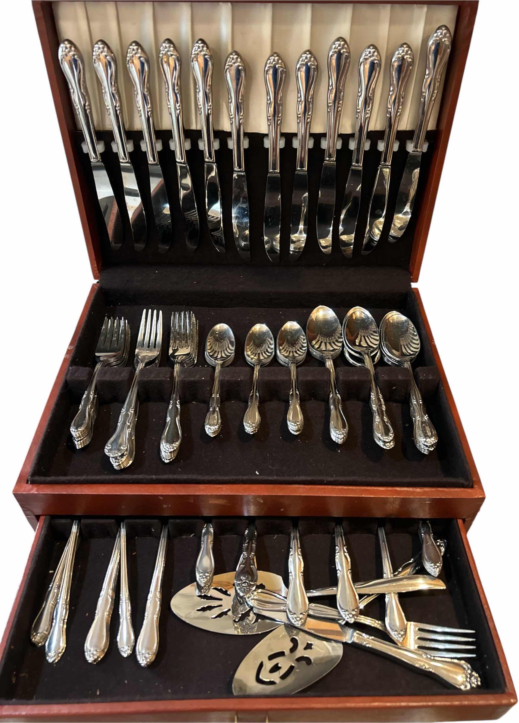 Photo 1 of 115 PC SIMEON L & GEORGE H ROGERS STAINLESS BY ONEIDA LTD SILVERSMITHS