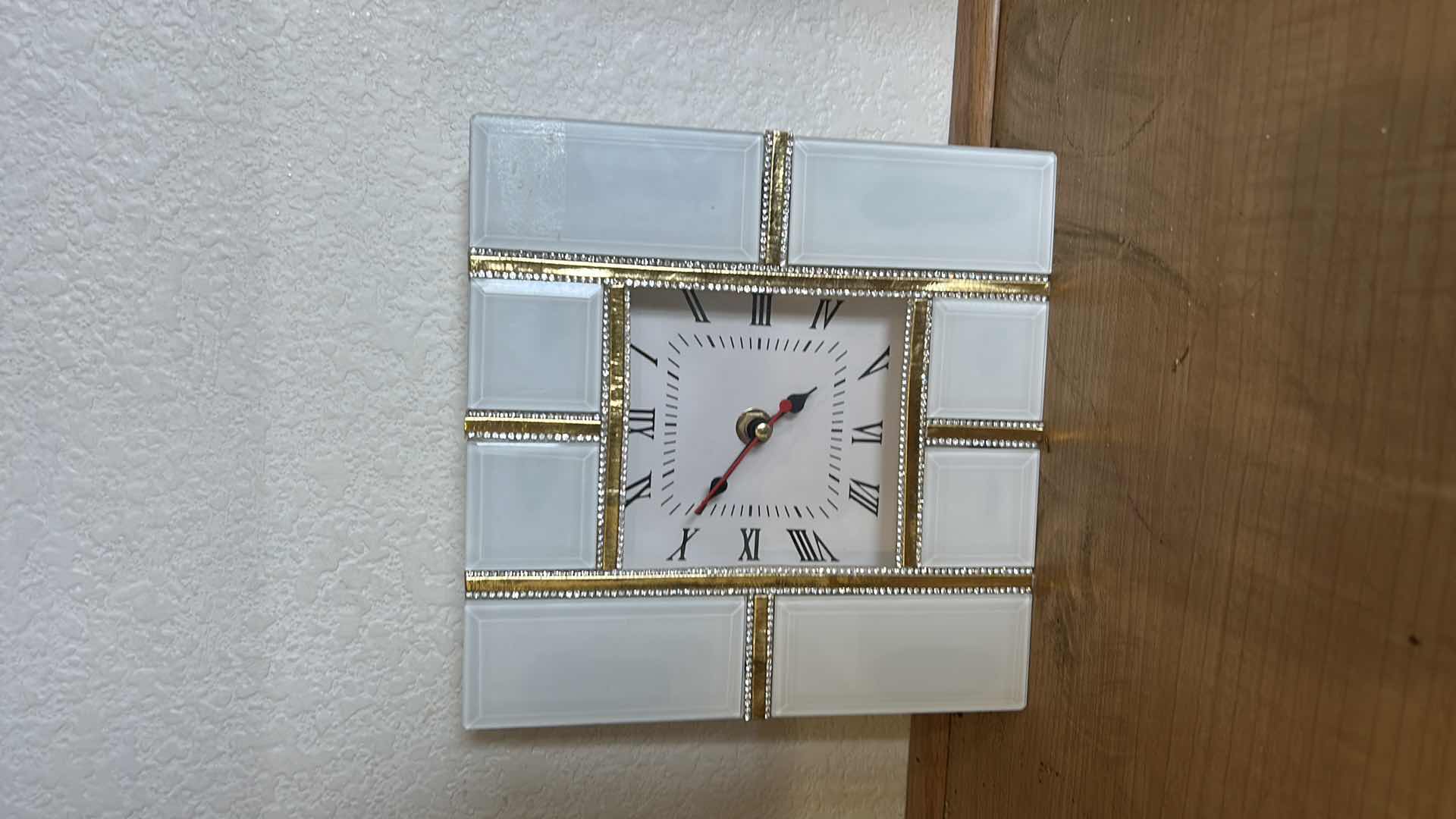 Photo 1 of 3 CLOCKS H9”