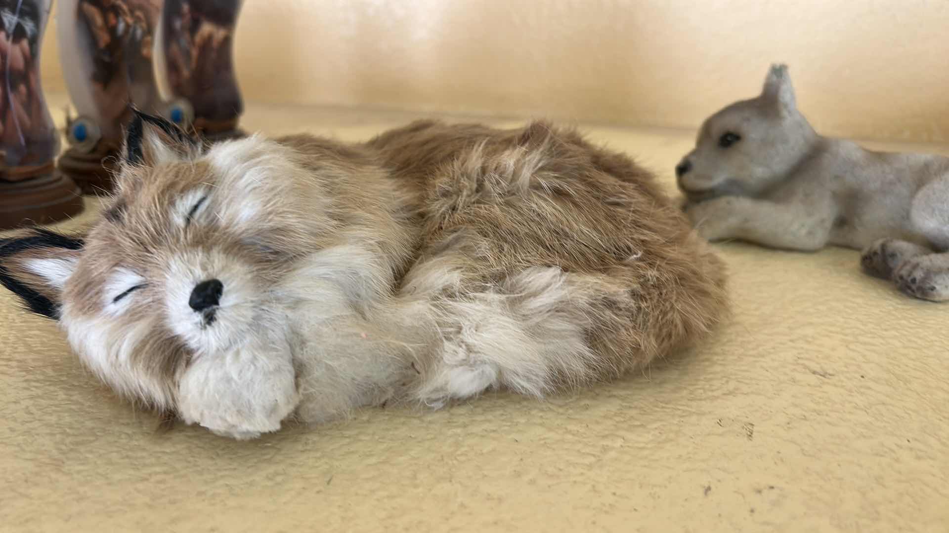 Photo 1 of 7 NATIVE AMERICAN HOME DECOR PIECES (COYOTE 9 1/2” x 3”