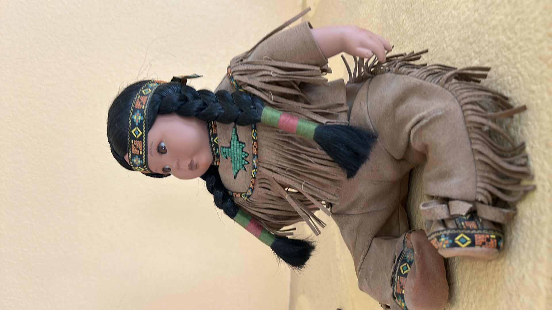 Photo 1 of “BRAVE AND FREE” ARTAFFECTS PORCELAIN DOLL H10”