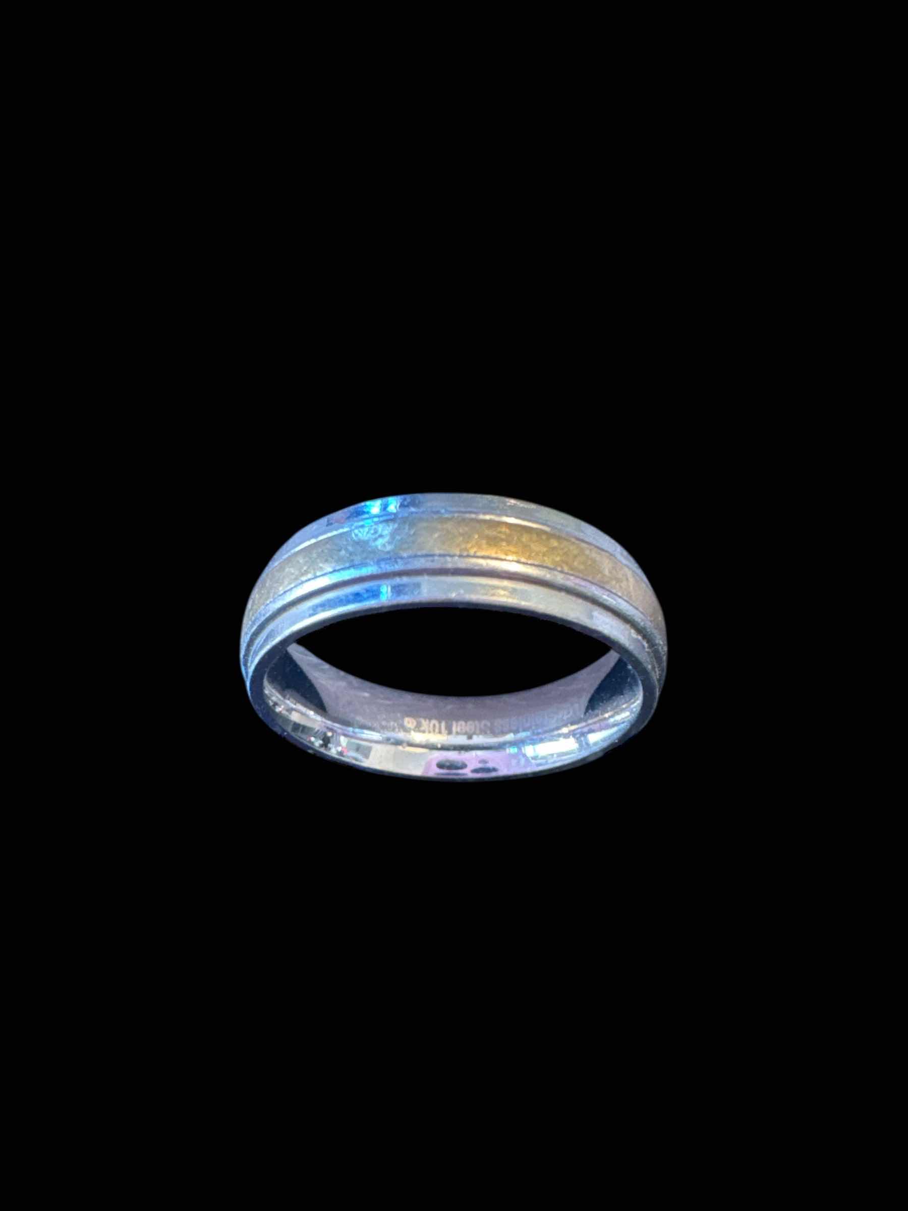 Photo 1 of 2- MENS RING SILVER TONE, APPROXIMATE SIZE 8