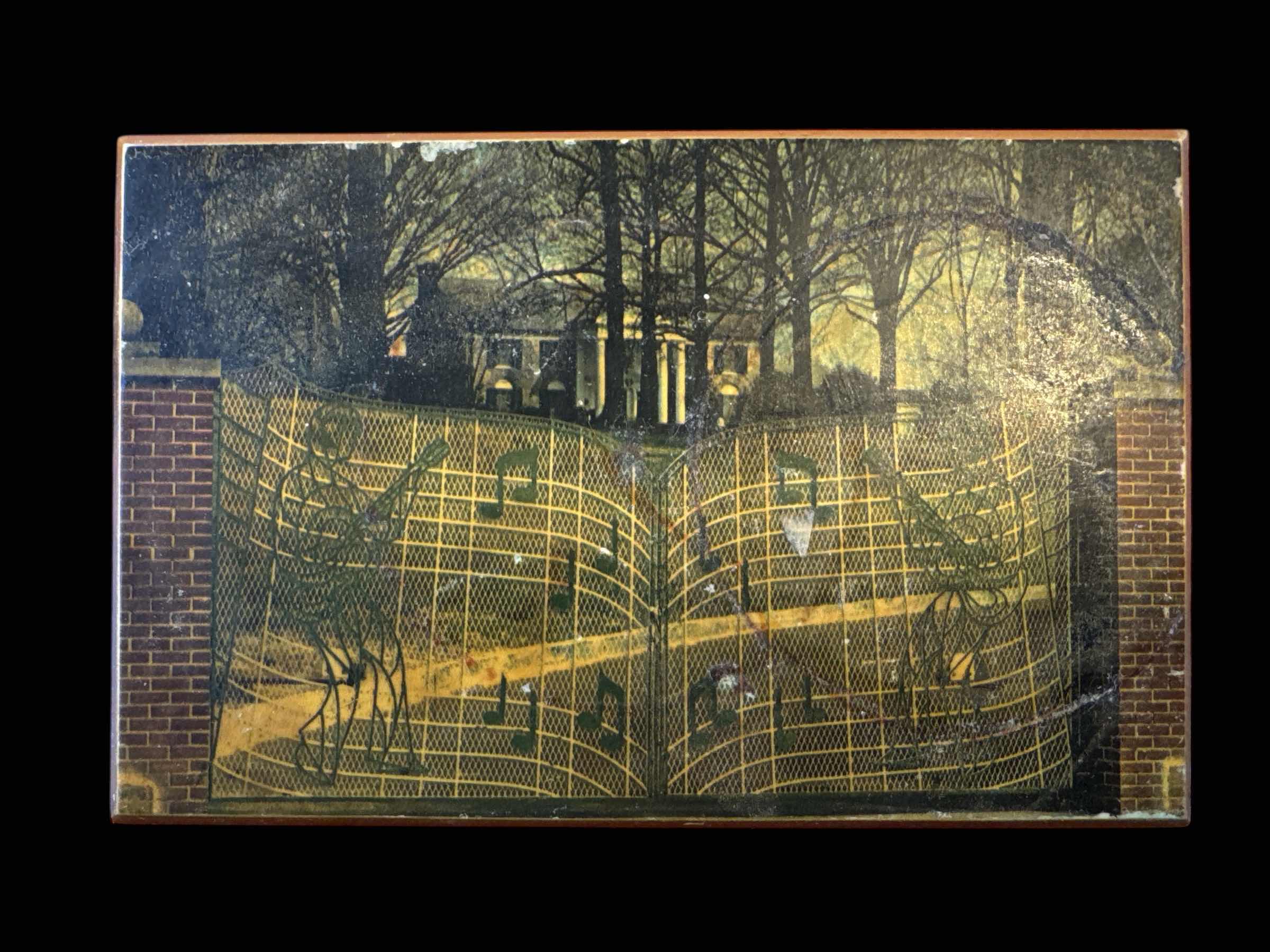 Photo 1 of 2- VINTAGE WOODEN JEWELRY BOX AND PORCELAIN HEART SHAPED JEWELRY BOX

5.5” X 3.5” X H2.5”