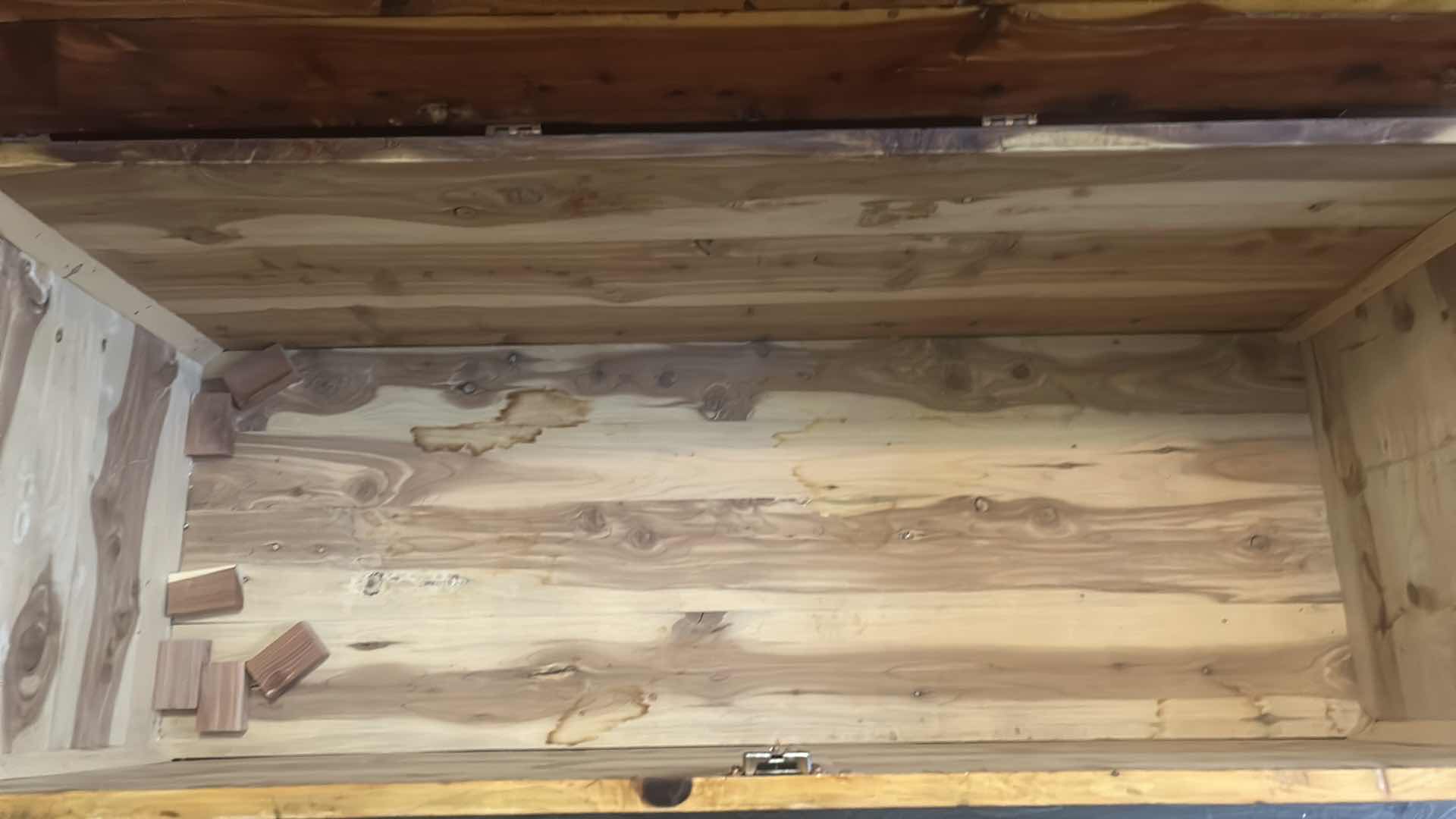 Photo 1 of VINTAGE CHEST 47 1/2“ x 18 1/4“ x H19“