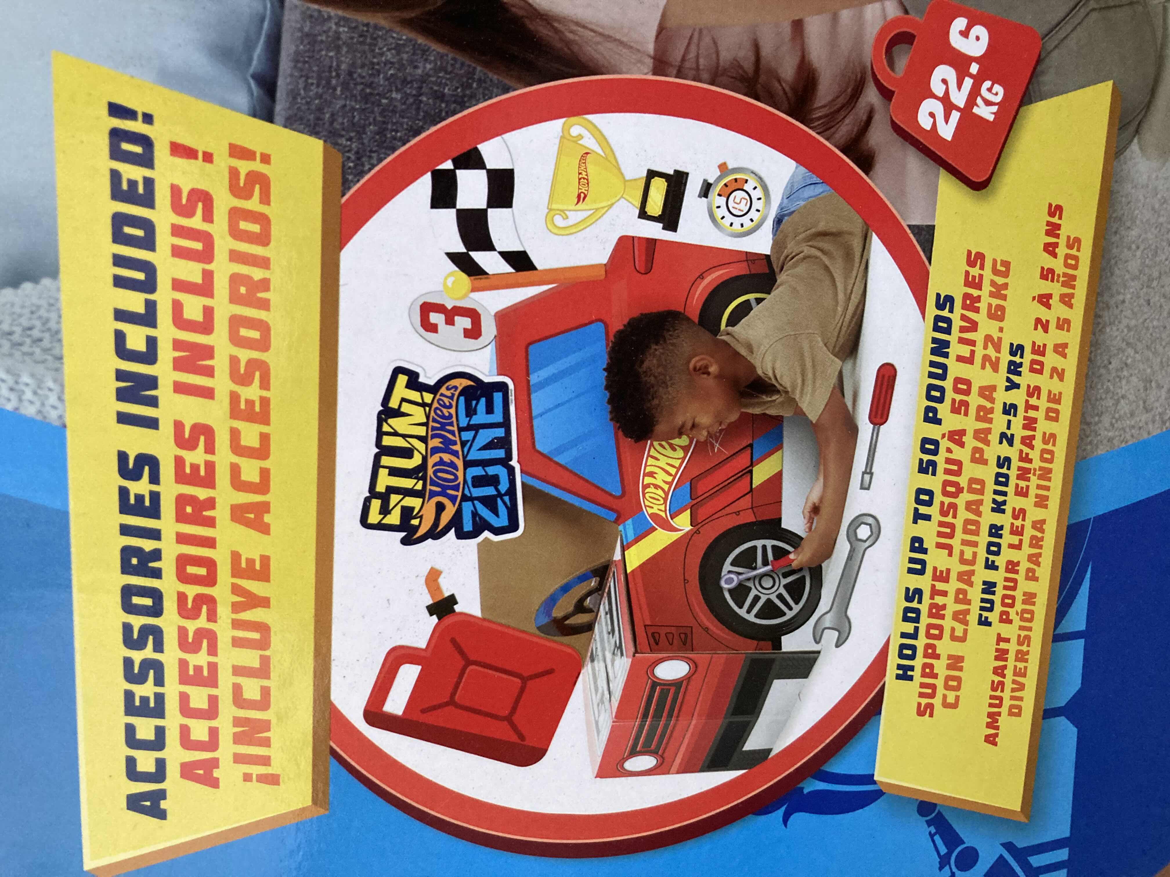 Photo 1 of NEW HOT WHEELS POP 2 PLAY FROM FLAT THAT CARDBOARD PRINT H27.5"