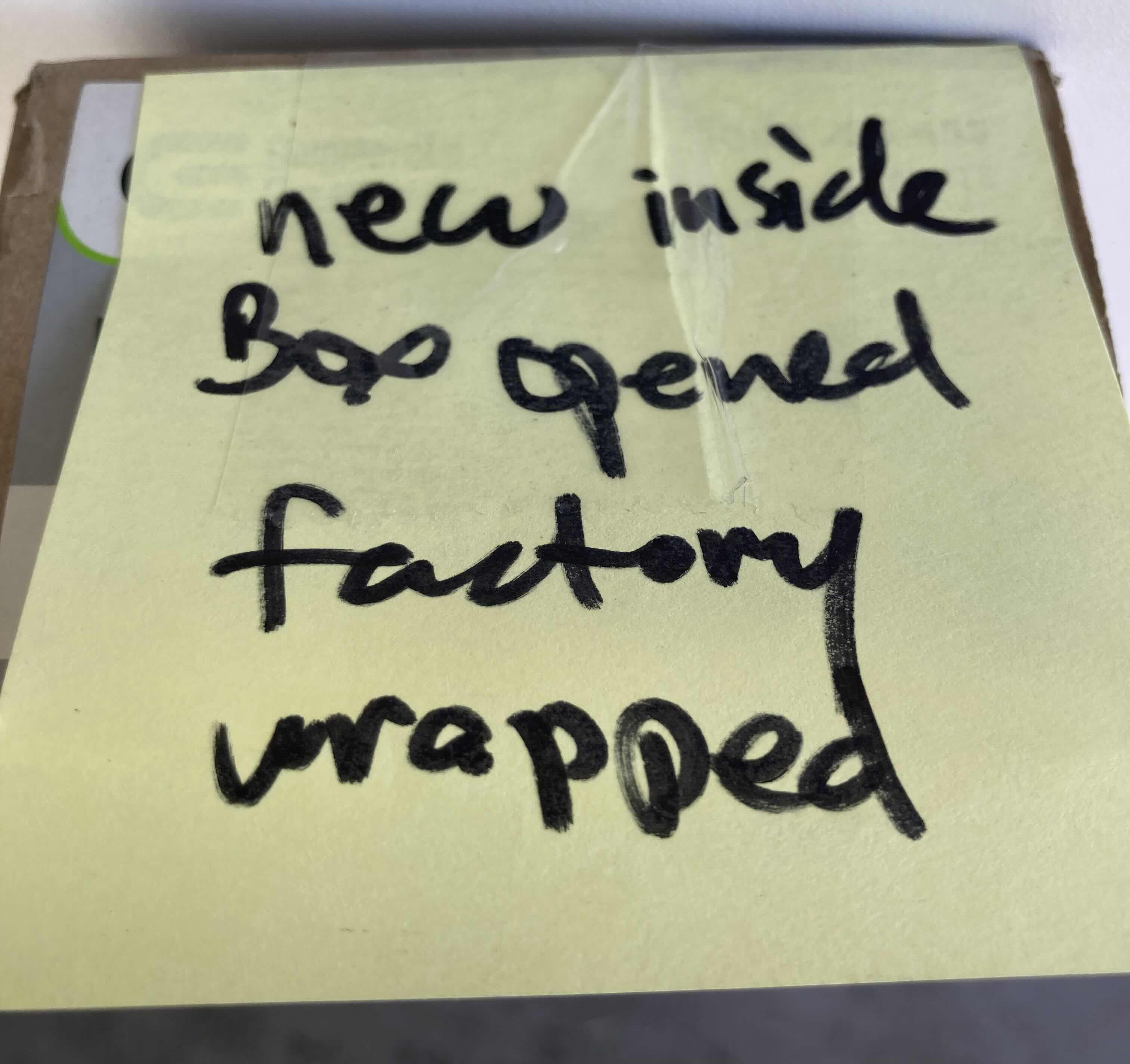 Photo 1 of COMMERCIAL ELECTRIC 3’ INTERGRATED WHITE LED UTILITY SHOP LIGHT W POWER CORD 1003235453