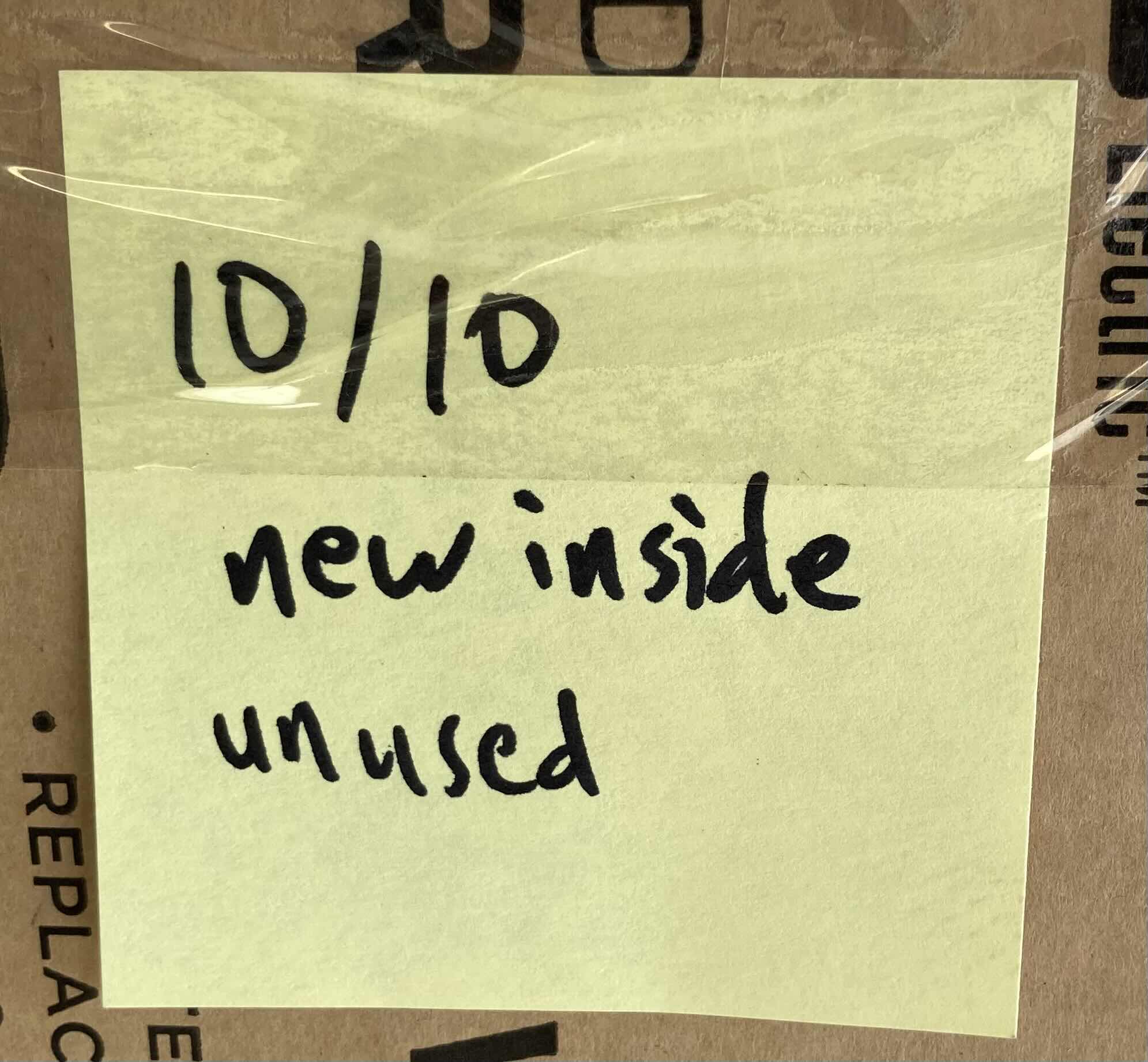 Photo 5 of COMMERCIAL ELECTRIC 4’ WHITE INTERGRATED LED WRAP LIGHT W PRISMATIC LENS 1003866689