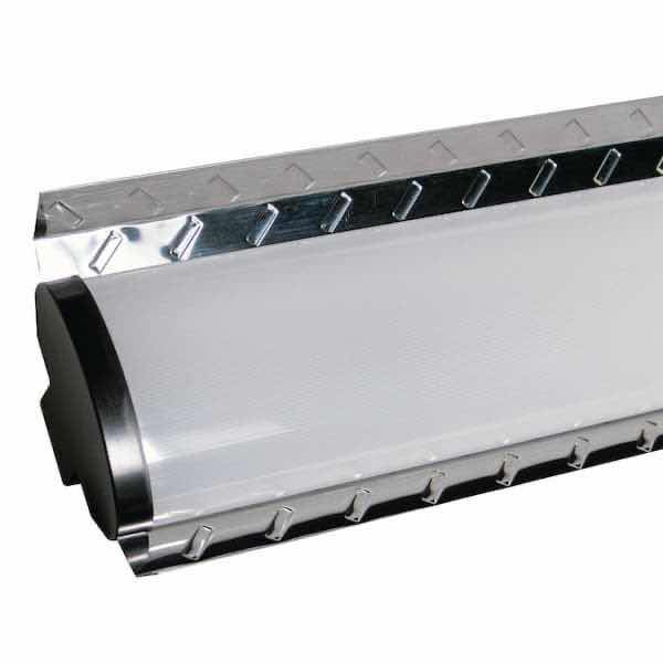 Photo 4 of METALUX SHP BLACK INTERGRATED COOL WHITE LED SHOP LIGHT 4000K MODEL 4SHP4040PB 46.5”