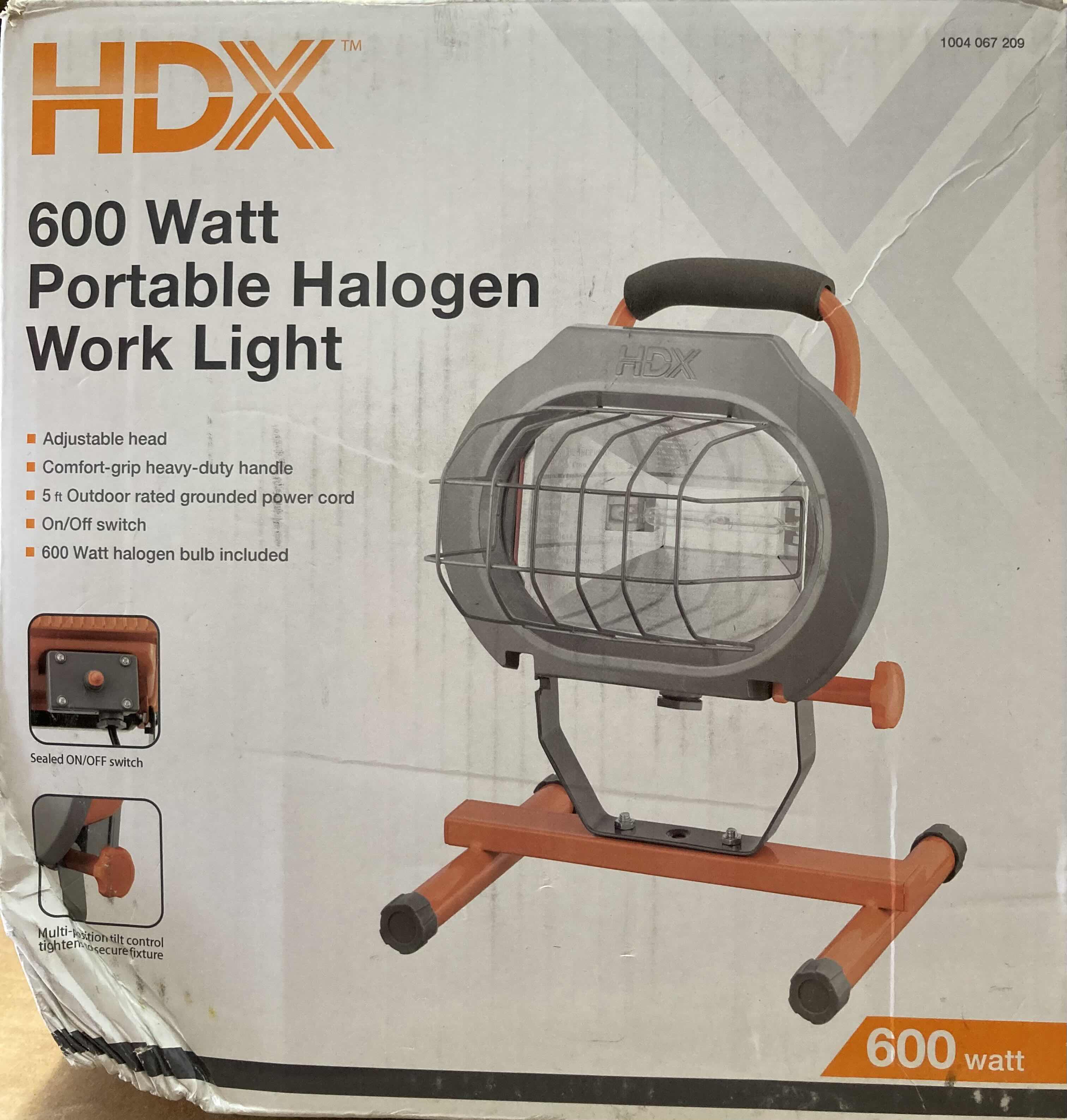 Photo 1 of HDX PORTABLE HALOGEN WORK LIGHT 600 WATTS MODEL H600P