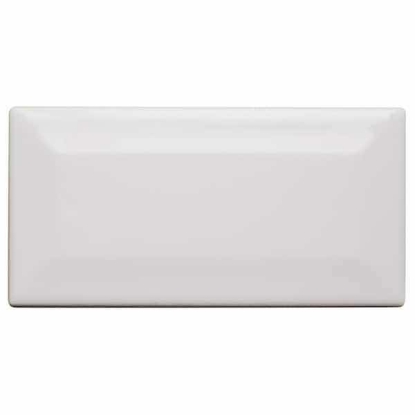 Photo 1 of DALTILE RESTORE BRIGHT WHITE 3” X 6” CERAMIC BEVEL SUBWAY WALL TILE (APPROX 400SQFT ON PALLET) READ NOTES