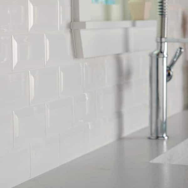 Photo 1 of DALTILE RESTORE BRIGHT WHITE 3” X 6” CERAMIC BEVEL SUBWAY WALL TILE (APPROX 400SQFT ON PALLET) READ NOTES