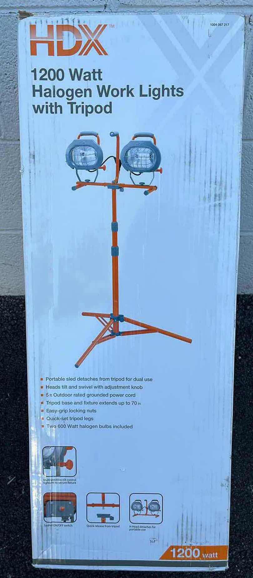 Photo 1 of HDX 1200WATT HALOGEN WORK DUAL WORK LIGHTS W TRIPOD 1004067217