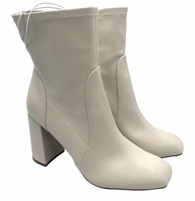 Photo 1 of A NEW DAY PENELOPE OFF WHITE MEMORY FOAM BOOTS WOMEN’S SIZE 12