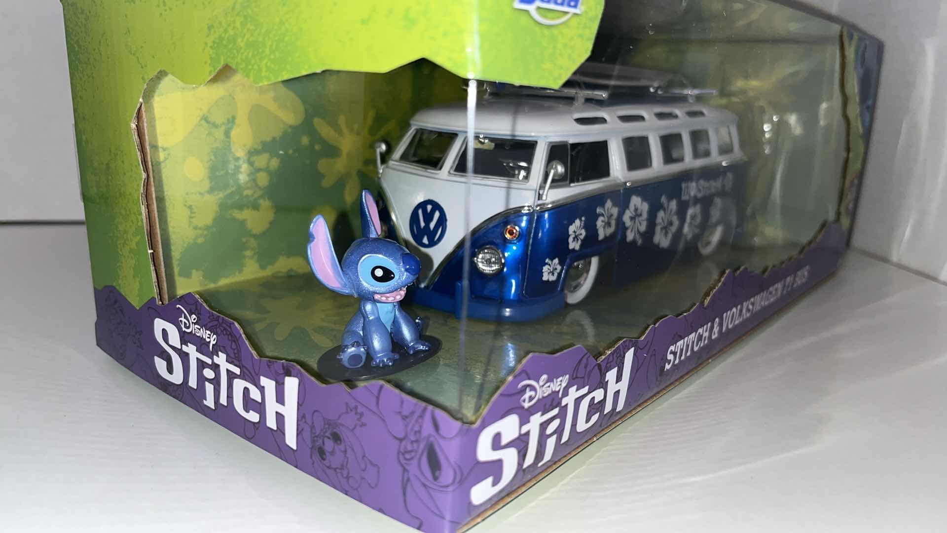 Photo 1 of NEW JADA TOYS DIE-CAST DISNEY LILO & STITCH, STITCH & VOLKSWAGEN T1 BUS (1)