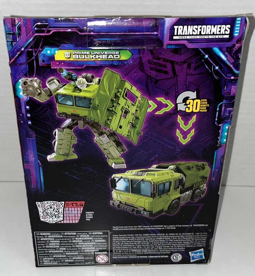 Photo 1 of BRAND NEW HASBRO TAKARA TOMY TRANSFORMERS LEGACY, PRIME UNIVERSE
 “BULKHEAD” (1)
