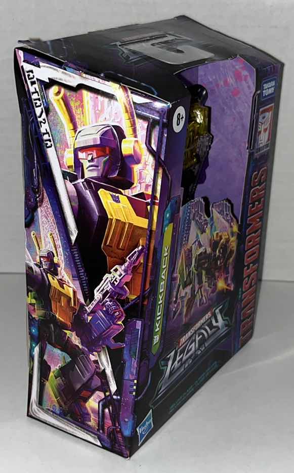 Photo 1 of BRAND NEW HASBRO TAKARA TOMY TRANSFORMERS LEGACY, “KICKBACK” (1)