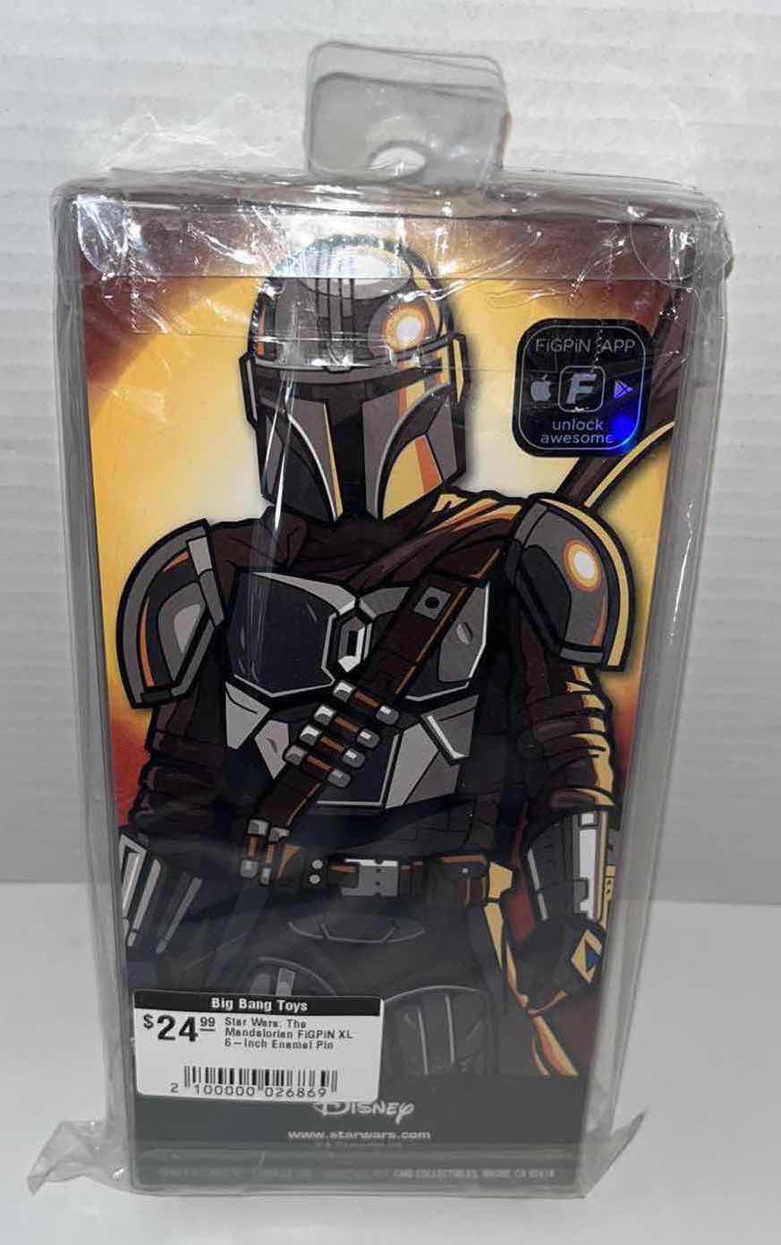 Photo 1 of NEW FIGPIN-XL STAR WARS THE MANDALORIAN, #X60 THE MANDALORIAN 6” ENAMEL PIN $25.00 (1)