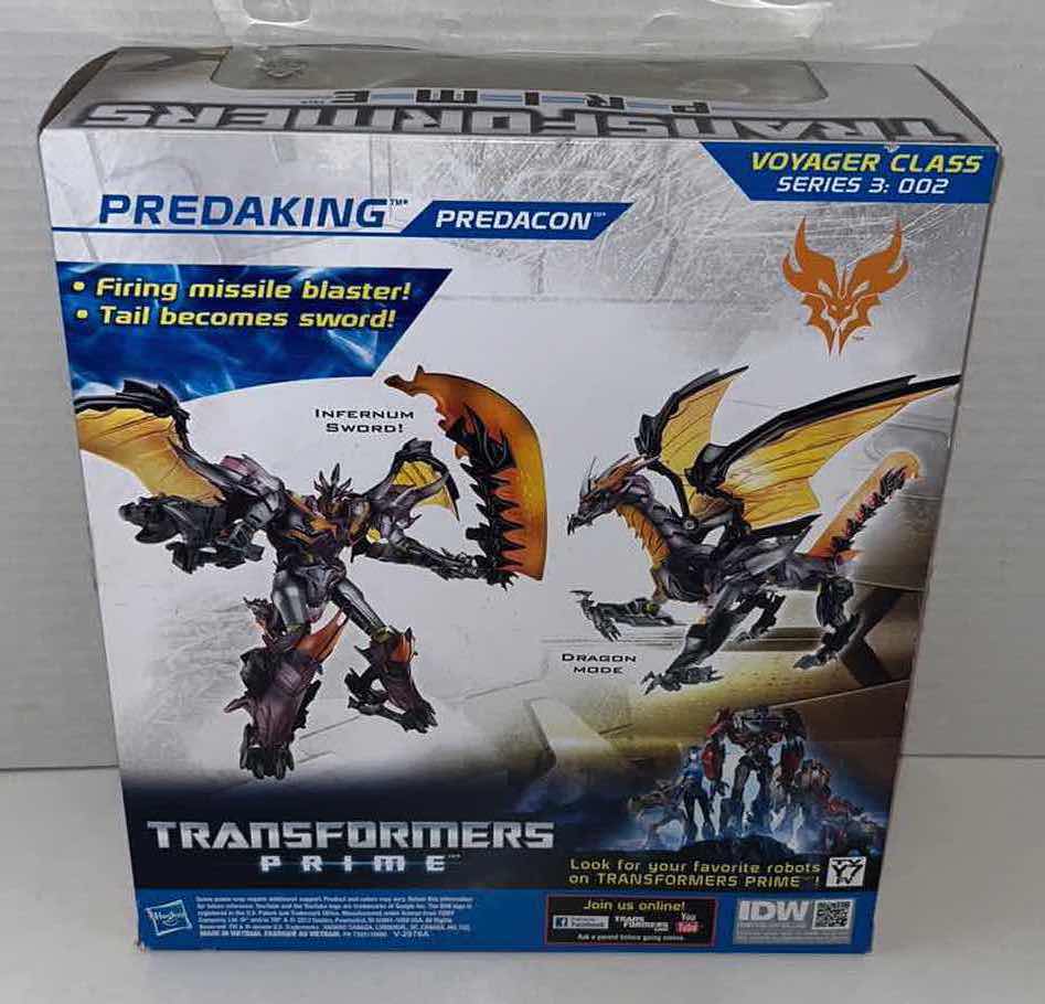Photo 1 of BRAND NEW HASBRO TRANSFORMERS PRIME BEAST HUNTERS ACTION FIGURE,  “PREDAKING” PREDACON LEADER $125.00 (1)