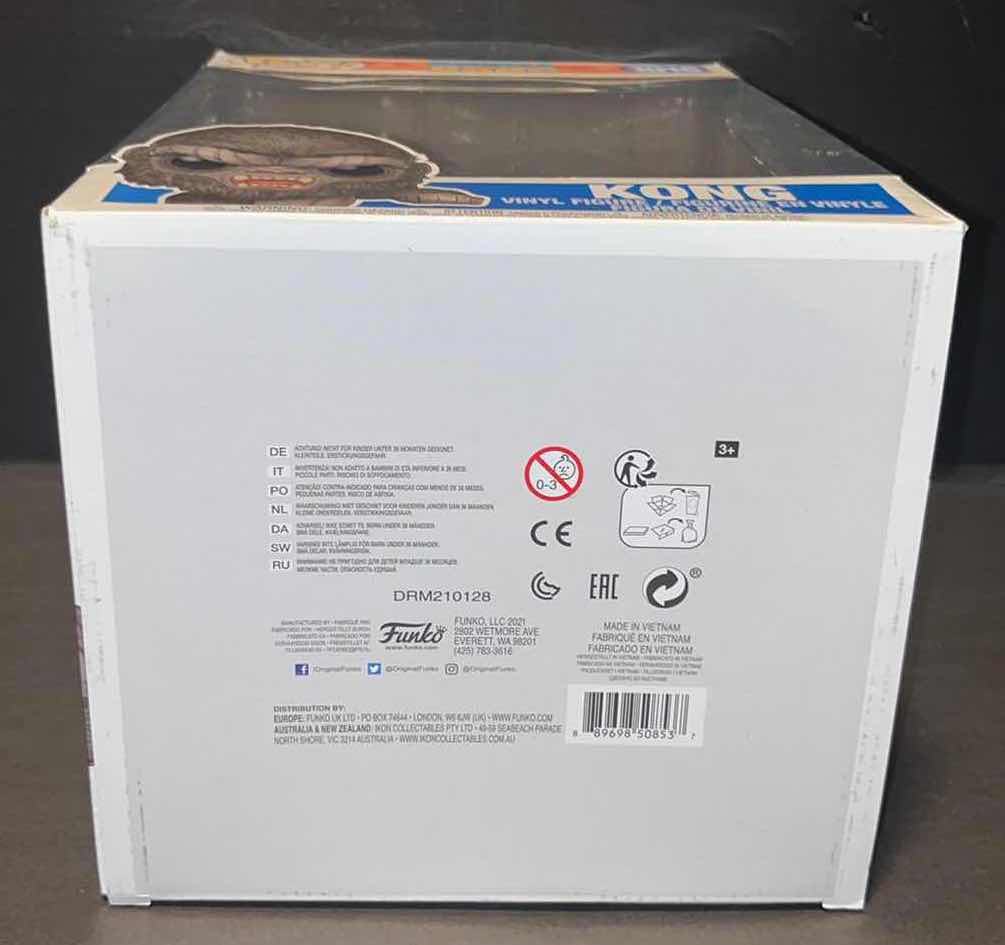 Photo 1 of NEW FUNKO POP! MOVIES VINYL FIGURE, #1016 GODZILLA VS KONG “KONG” (10” FIGURE)