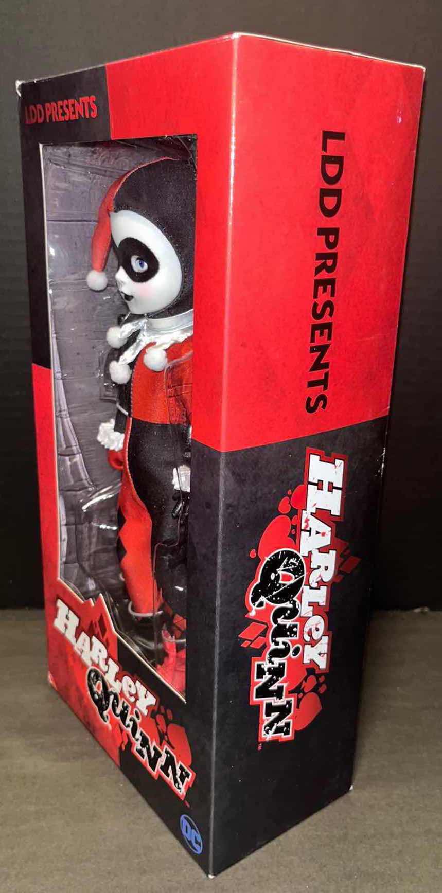 Photo 2 of NEW MEZCO TOYZ LIVING DEAD DOLLS, 10” DC HARLEY QUINN