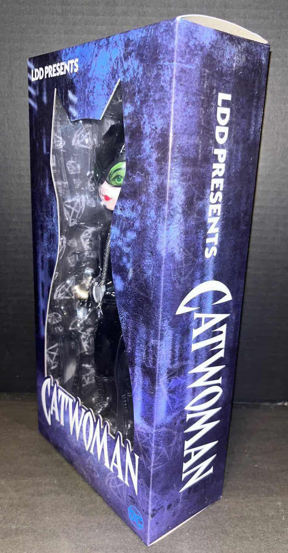 Photo 1 of NEW MEZCO TOYZ LIVING DEAD DOLLS, 10” DC CATWOMAN