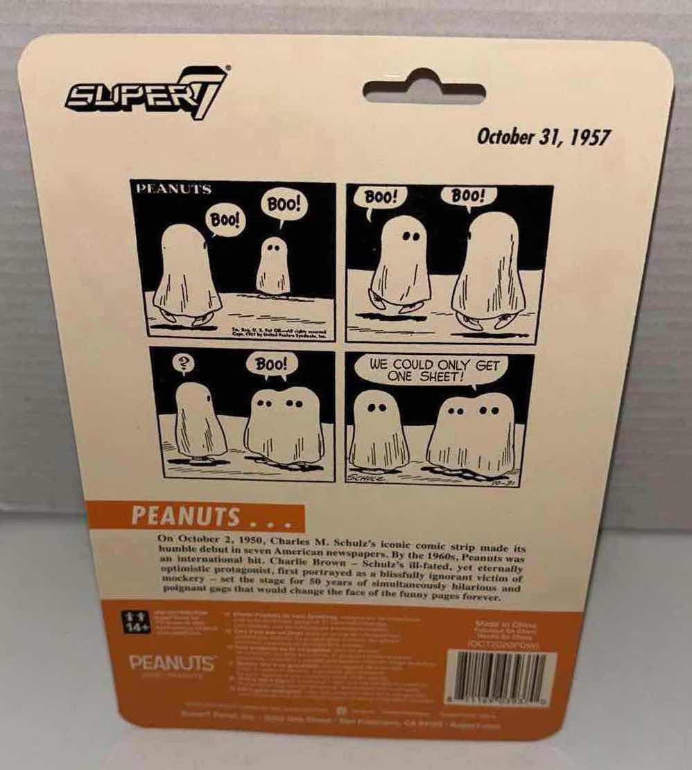 Photo 1 of BRAND NEW SUPER7 REACTION FIGURES PEANUTS “LINUS & LUCY”, OCTOBER 31 1957