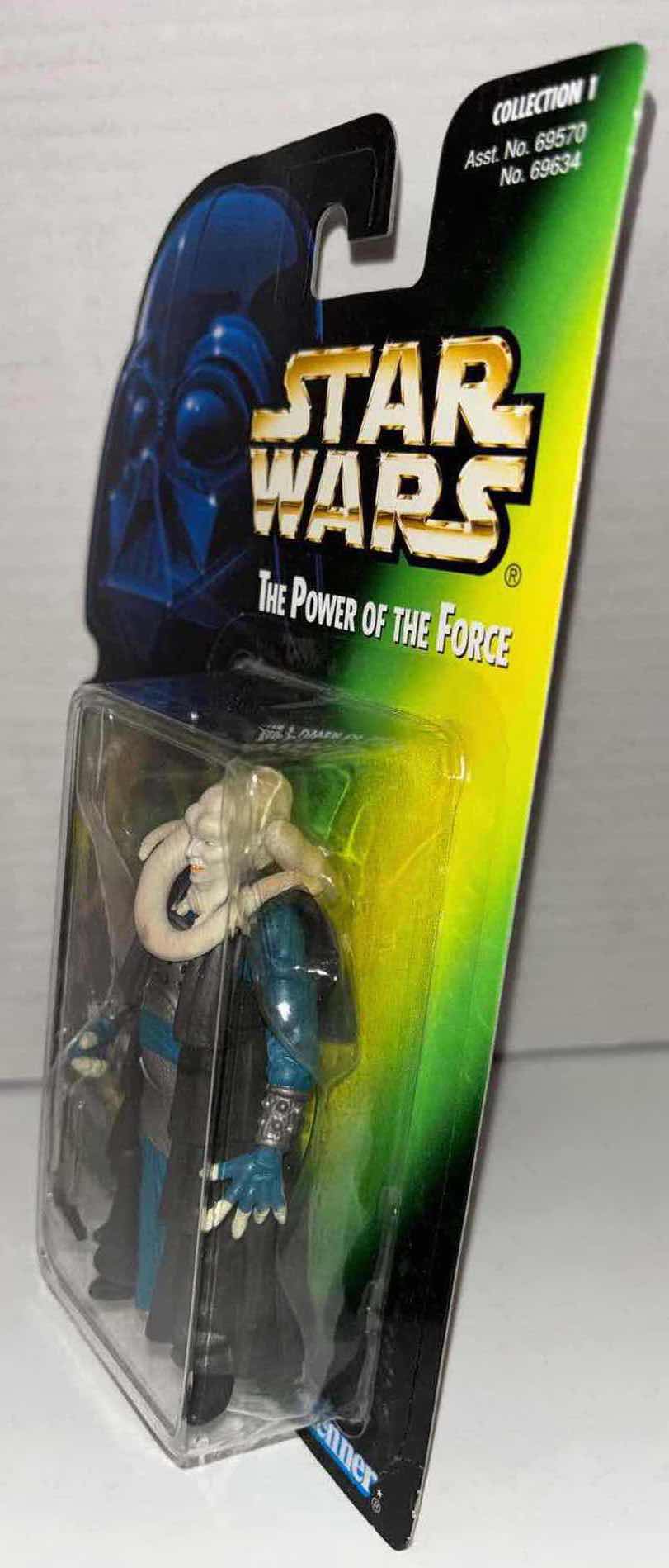 Photo 1 of NEW KENNER STAR WARS THE POWER OF THE FORCE ACTION FIGURE, BIB FORTUNA W HOLD-OUT BLASTER