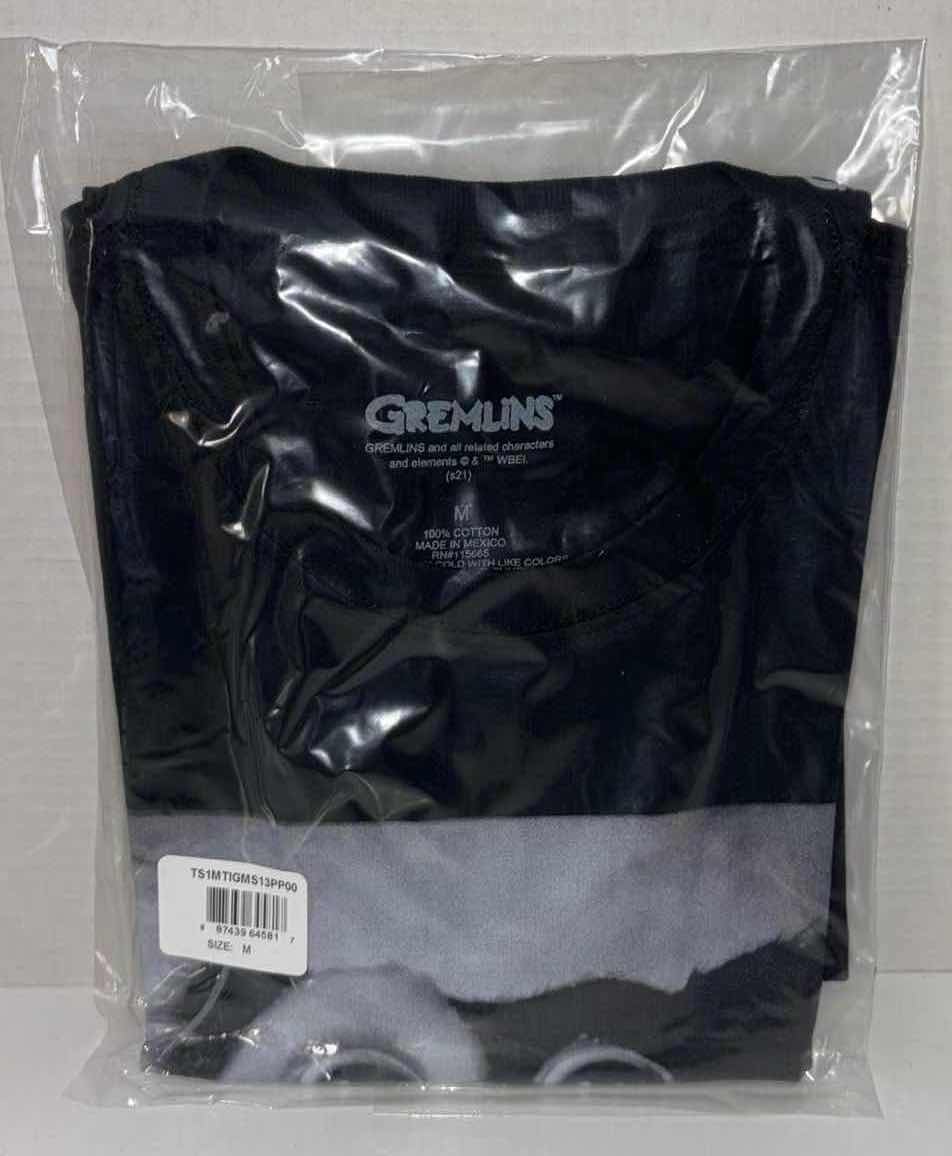 Photo 1 of NEW GREMLINS GIZMO BLACK T-SHIRT, SIZE MEDIUM 