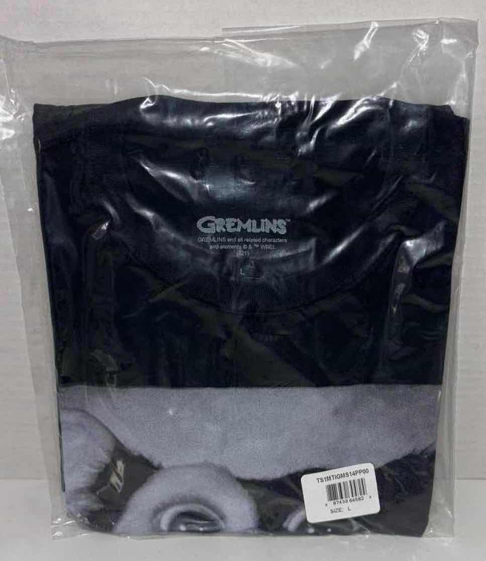Photo 1 of NEW GREMLINS GIZMO BLACK T-SHIRT, SIZE LARGE 