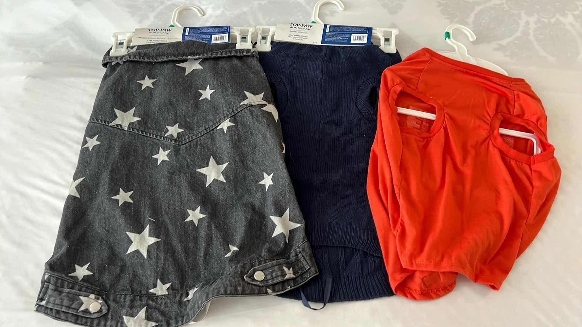 Photo 2 of 3-LARGE TOP-PAW DOG CLOTHING