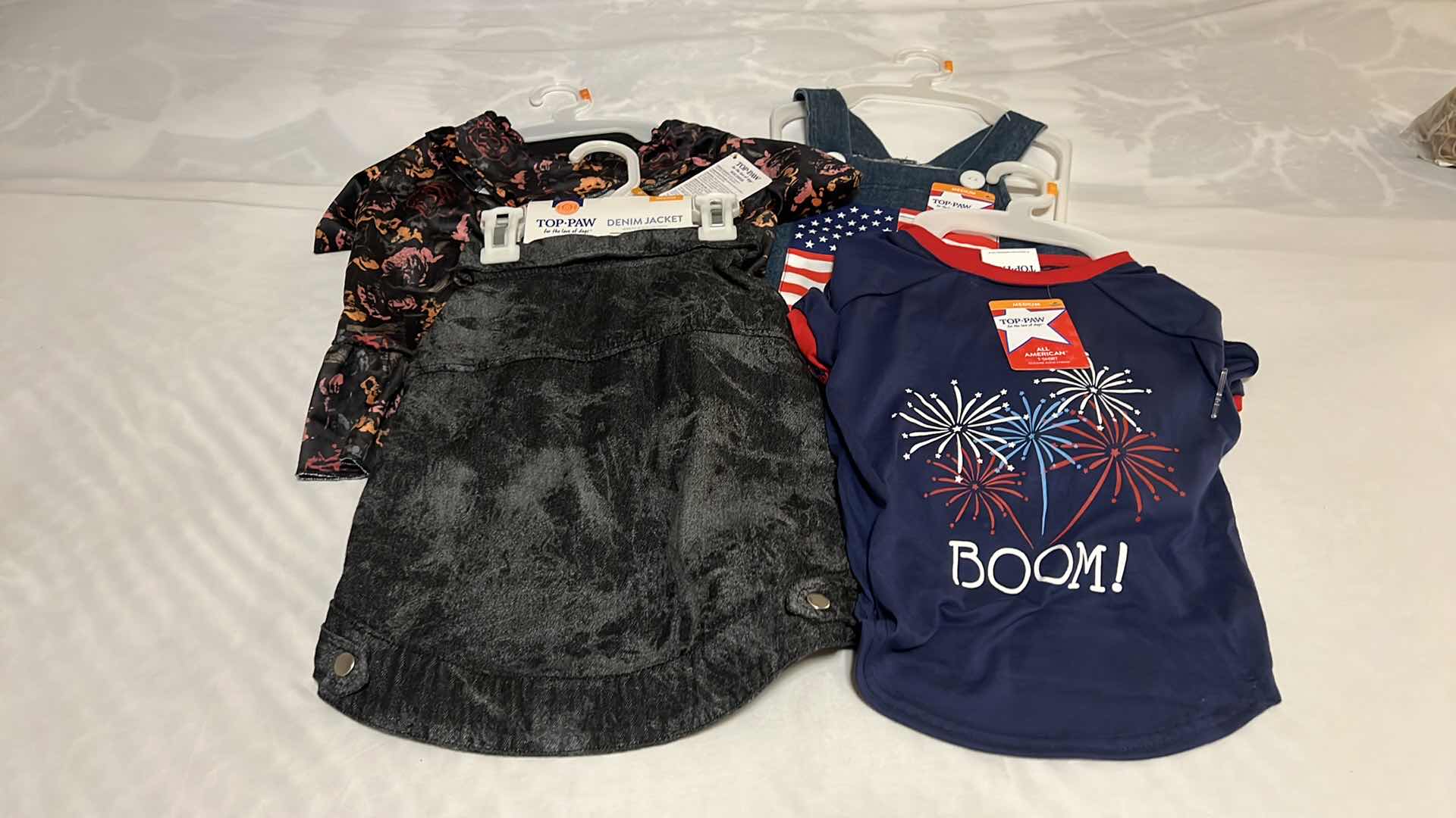 Photo 1 of 4-MEDIUM TOP-PAW DOG CLOTHING