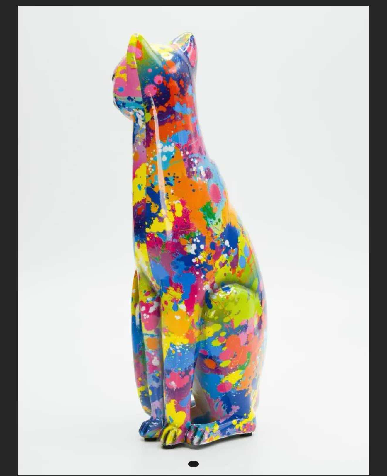 Photo 1 of NEW COLORFUL RESIN CAT RETAIL VALUE $53.00 4”x4”x11”