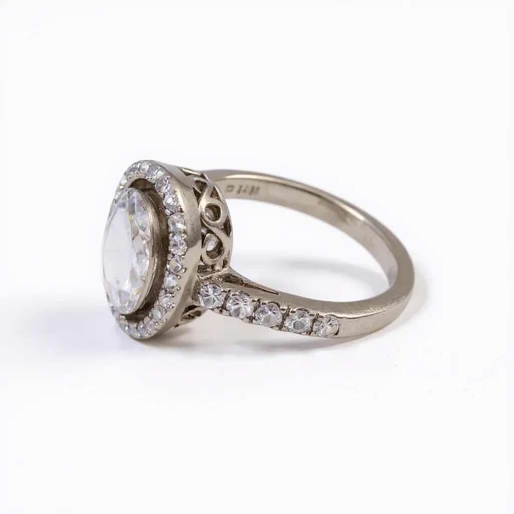 Photo 1 of 18K WHITE GOLD 1.35 ctw DIAMOND RING W INSURANCE APPRAISAL (APPROX SIZE 7) TTL GRAMS 5.83 ITEM #2001 