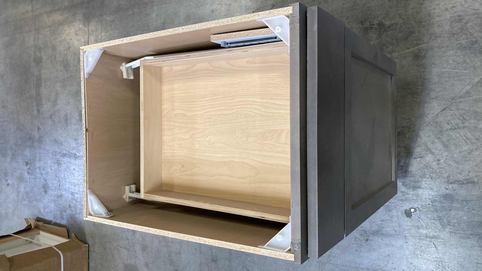 Photo 1 of LEEDO CONCORD SHAKER ASH 1 DOOR 1 1 SHELF & 1 DRAWER BASE CABINET 18” 24” H 34.5”