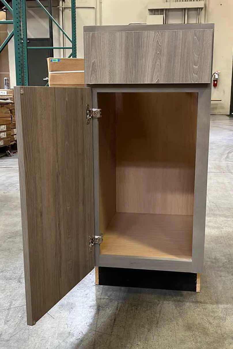 Photo 1 of LEEDO LONDON GREY CASHMERE 1 DOOR 1 DRAWER BASE CABINET 15” X 21” H34.5”