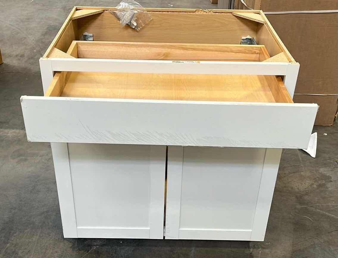 Photo 1 of ARISTOKRAFT BERLLIN WHITE 2 DOOR 1 DRAWER W ROLLOUT TRAY 32.25” X 24” H35”