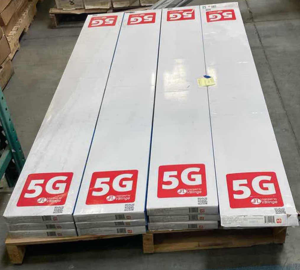 Photo 1 of PARADIGM FLOORING PARADIGM CONQUEST COLLECTION CASTLE WOOD FINISH SNAP IN CLICK VINYL PLANK FLOORING 9” X 72” (17.67SQFT PER CASE/12CASES APPROX 212.04SQFT TOTAL) READ NOTES