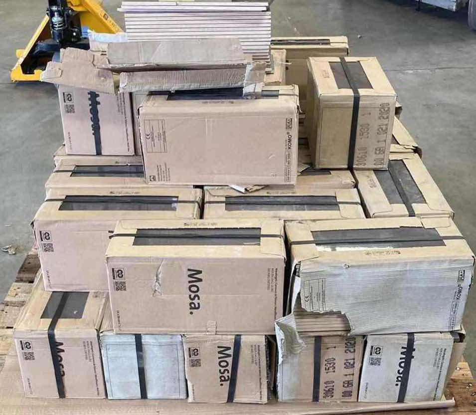 Photo 1 of MOSA DARK ANTHRACITE FINISH GLOSS WALL TILE 6” X 12” (10.226SQFT PER CASE/42CASES APPROX 429.492SQFT TOTAL) READ NOTES