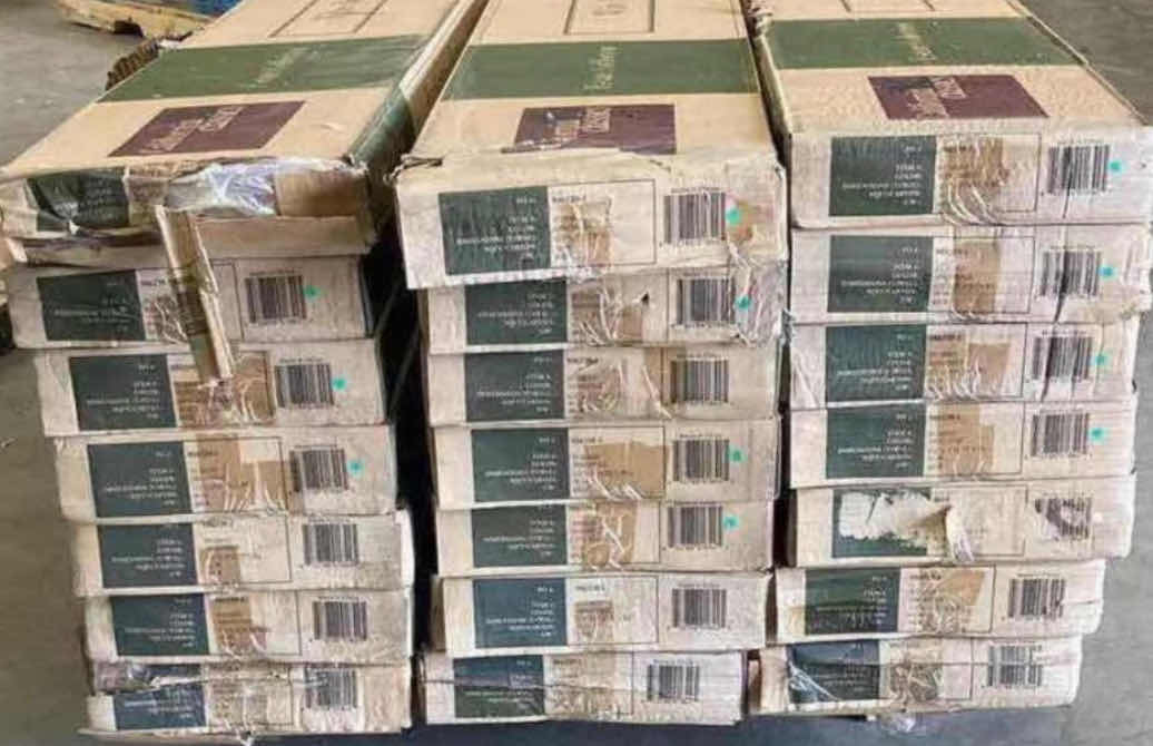 Photo 1 of CALIFORNIA CLASSICS ARMADALE WOOD FINISH GLUE DOWN HARDWOOD FLOORING 4-6” X 15-60” X RANDOM LENGTH (41.34SQFT PER CASE/21CASES APPROX 868.14SQFT TOTAL)