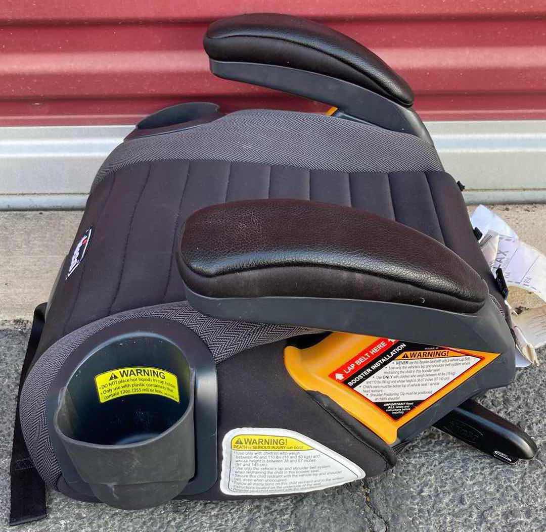 Photo 1 of CHICCO GOFIT PLUS BACKLESS BOOSTER CAR SEAT