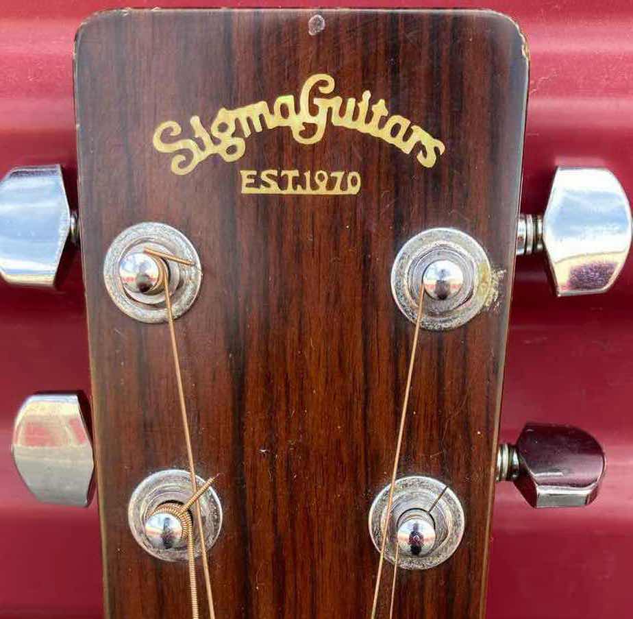 Photo 1 of SIGMA GUITARS SDM-18 DREADNAUGHT ACOUSTIC GUITAR W FABRIQUE CANADA BLACK HARD SHELL CASE