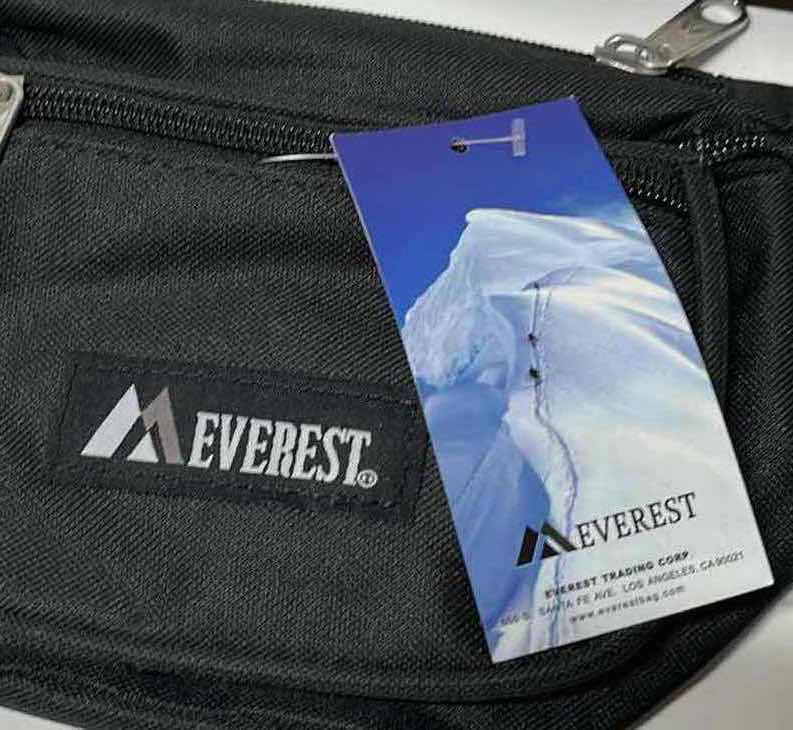 Photo 1 of EVEREST BLACK NYLON ADULT FANNY WAIST PACK