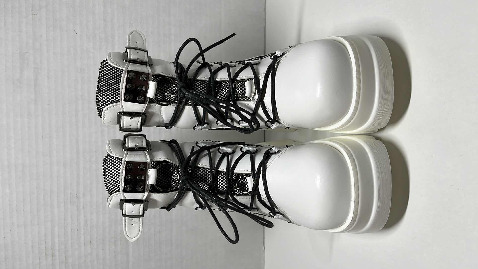 Photo 2 of PUNK ROCK STYLE 14” HIGH WHITE LEATHER & BLACK LACE PLATFORM BOOTS WOMENS SIZE 8/8.5