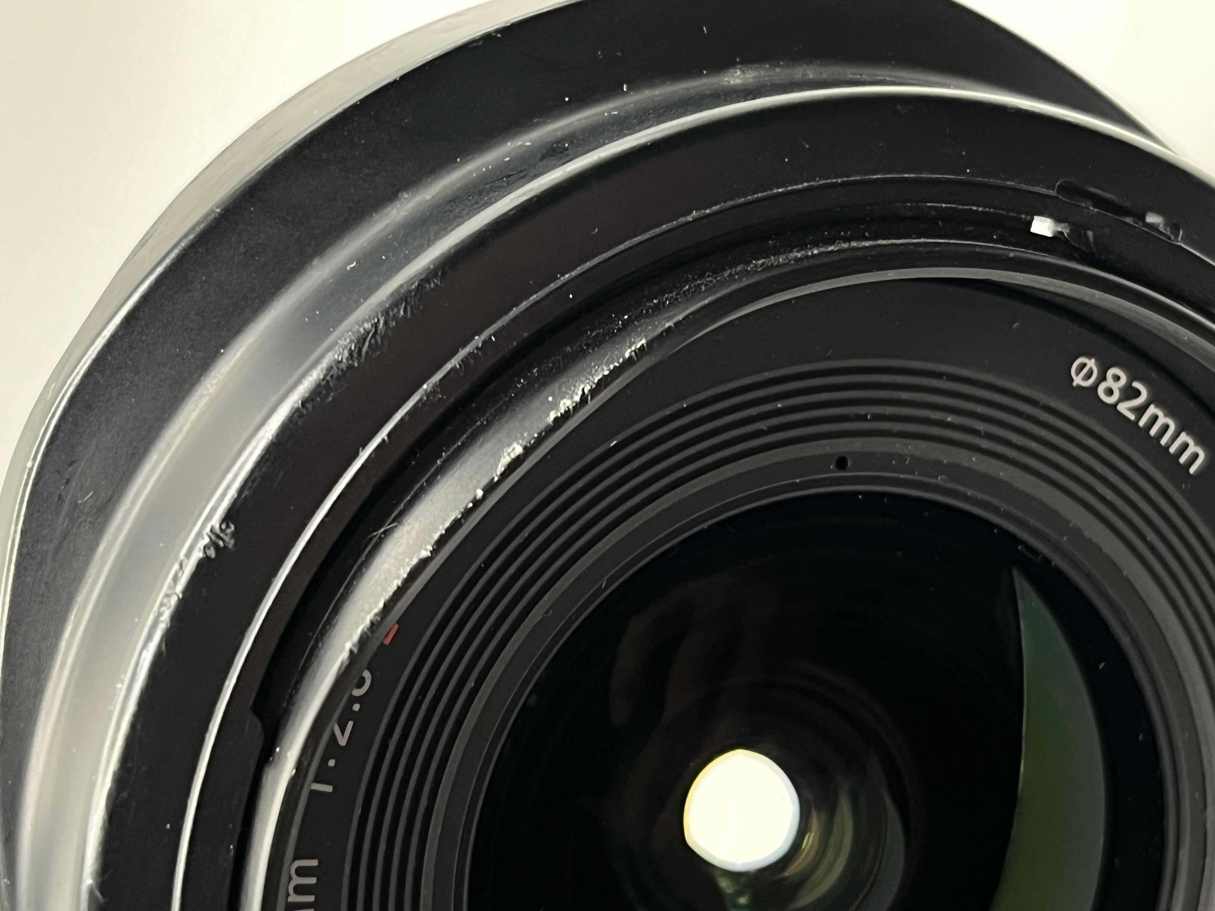 Photo 1 of CANON ULTRASONIC 16-35MM 1:2.8 L AF/MF EF LENS W EW-88 HOOD & CANON SOFT CASE