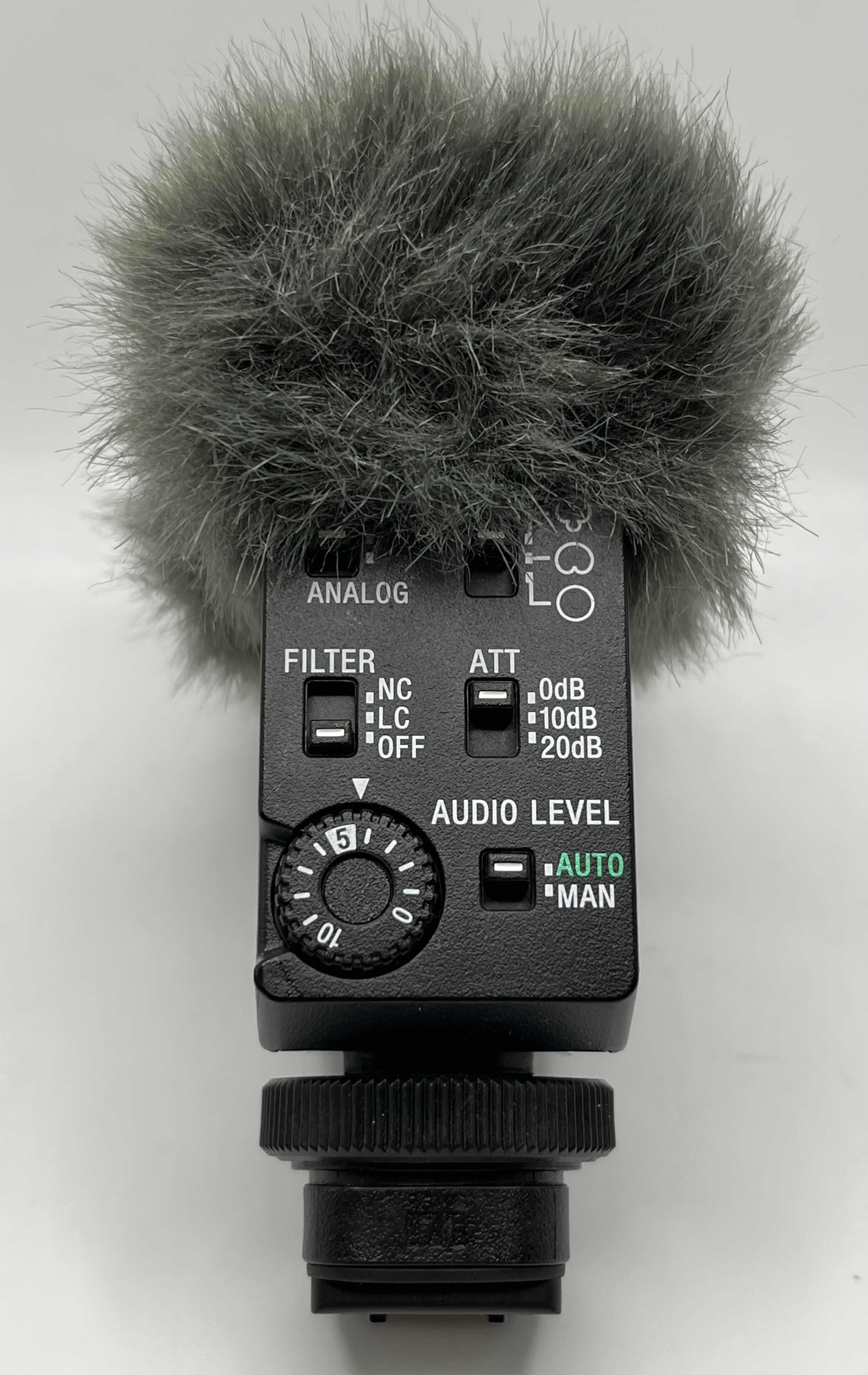 Photo 1 of SONY BEAM-FORMING TECH 3 SWITCHABLE DIRECTIVES DIGITAL SHOTGUN MICROPHONE MODEL ECM-B1M W SOFT CASE