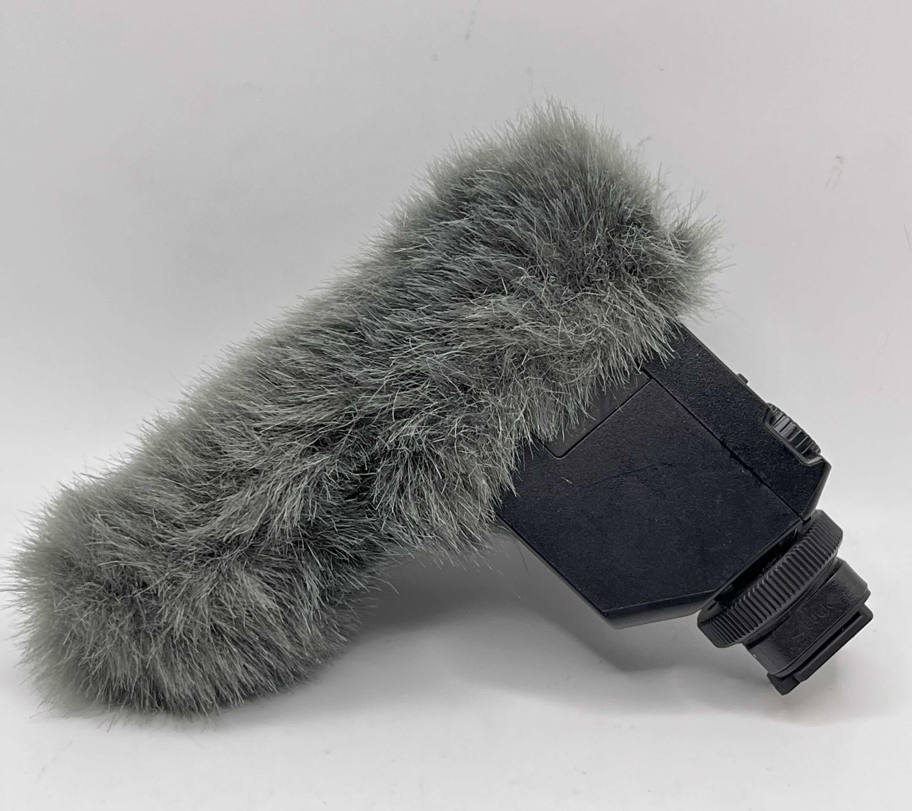 Photo 1 of SONY BEAM-FORMING TECH 3 SWITCHABLE DIRECTIVES DIGITAL SHOTGUN MICROPHONE MODEL ECM-B1M W SOFT CASE