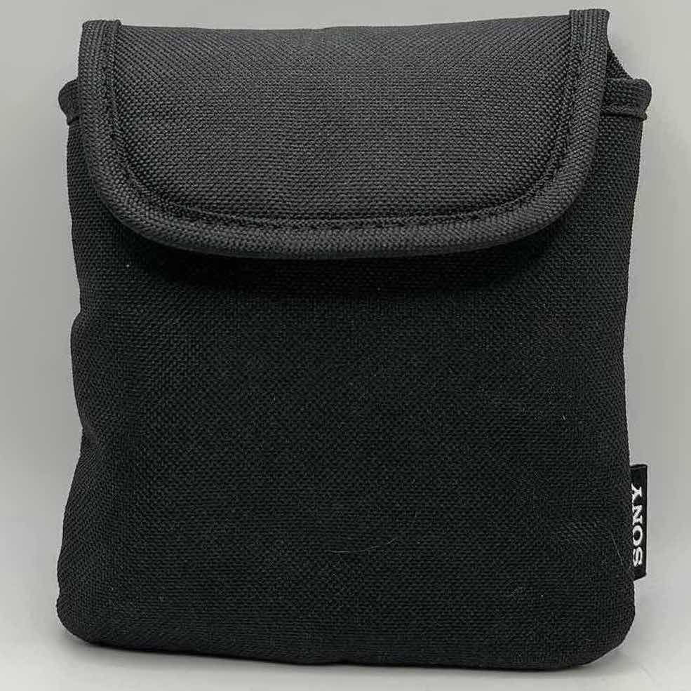 Photo 1 of SONY BEAM-FORMING TECH 3 SWITCHABLE DIRECTIVES DIGITAL SHOTGUN MICROPHONE MODEL ECM-B1M W SOFT CASE