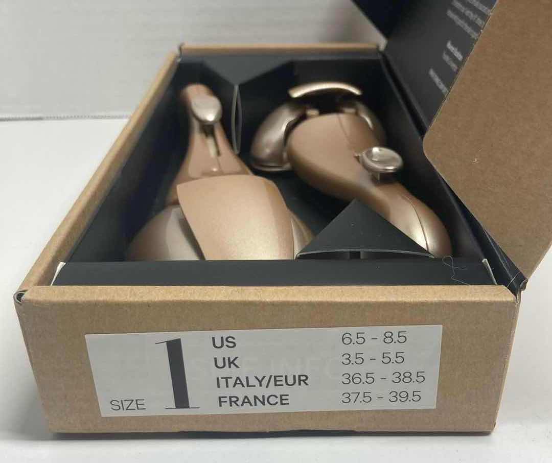 Photo 1 of FORME COMFORT WOMEN’S SHOE SHAPERS SIZES 6.5-8.5