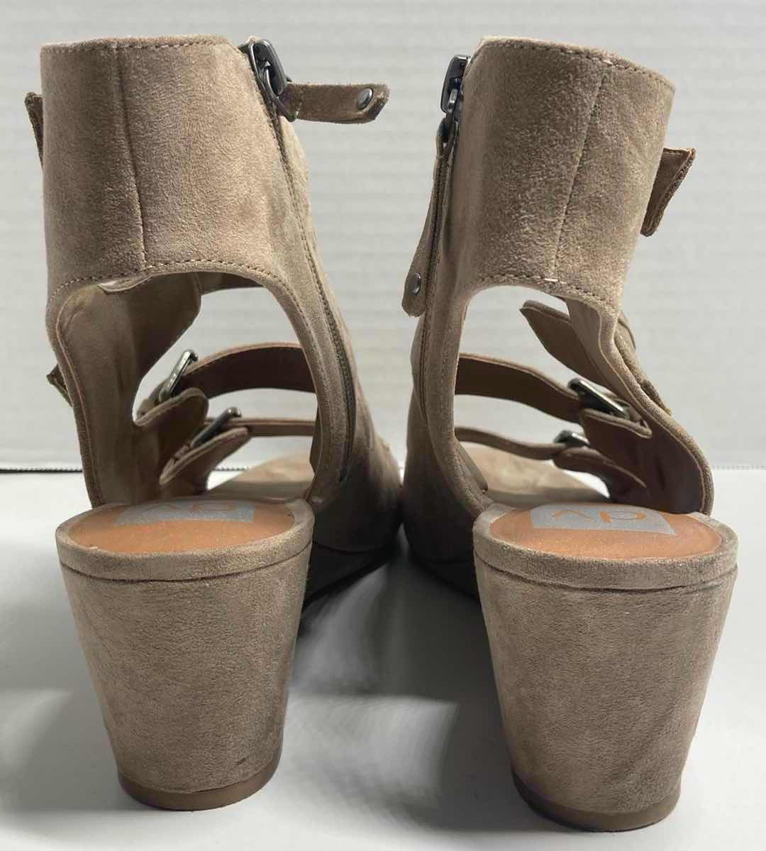 Photo 1 of DOLCE VITA LEEANN LIGHT TAUPE FAUX LEATHER SUEDE WEDGED SANDALS WOMENS SIZE 7.5