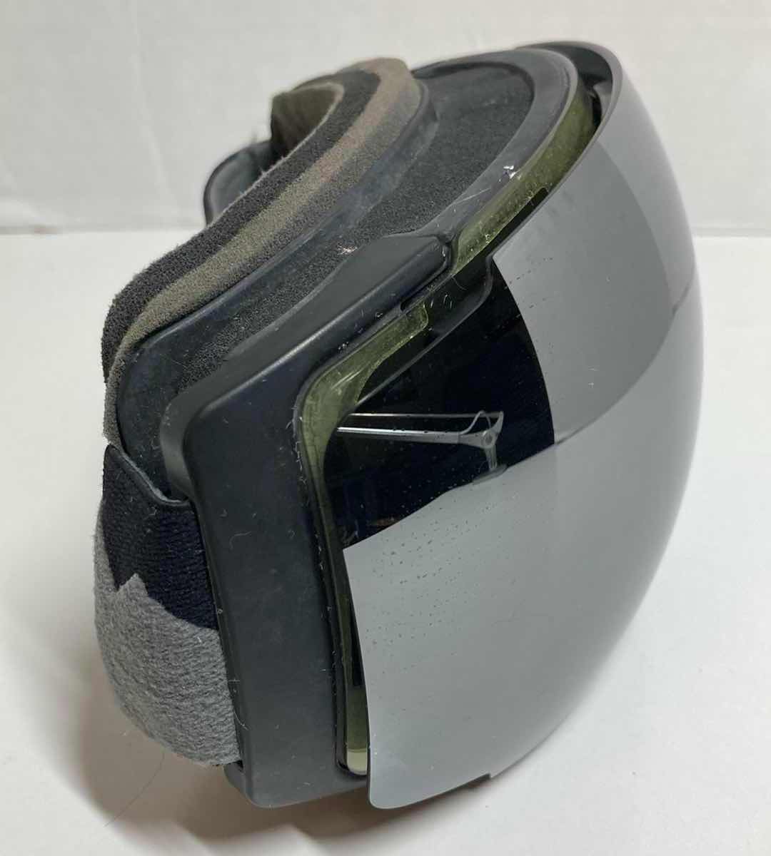 Photo 1 of OUTDOOR MASTER PRO BLACK SKI GOGGLES W MAGNETIC REPLACEMENT LENS